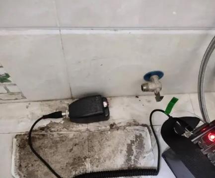 虹口屋顶漏水维修公司分享下卫生间漏水的危害及解决方法